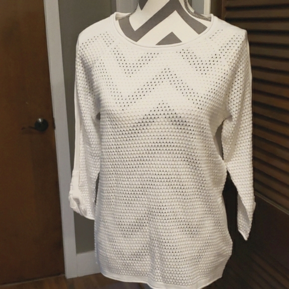 Tribal White Pointelle Sweater Size Medium - Picture 8 of 8